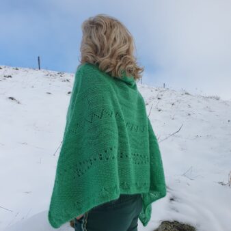 Poncho 80 % mohair 20 % soie - Vert Poncho 80 % mohair 20 % soie - Vert