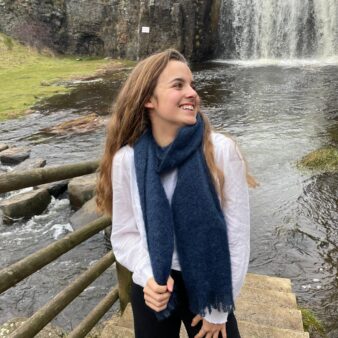 Echarpe bleue marine tissée Echarpe bleue marine tissée