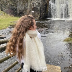 Echarpe écru tissée