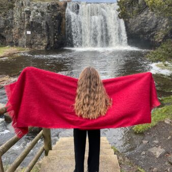 Echarpe rouge tissée - Etole tissée Echarpe rouge tissée - Etole tissée