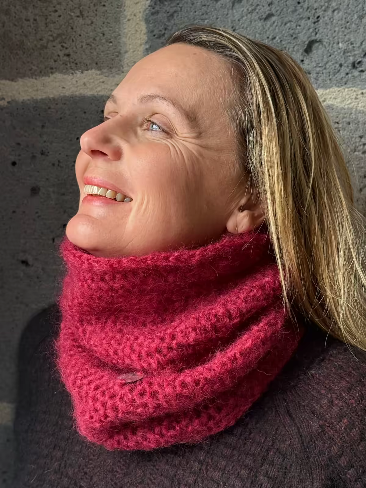 tour de cou couleur framboise