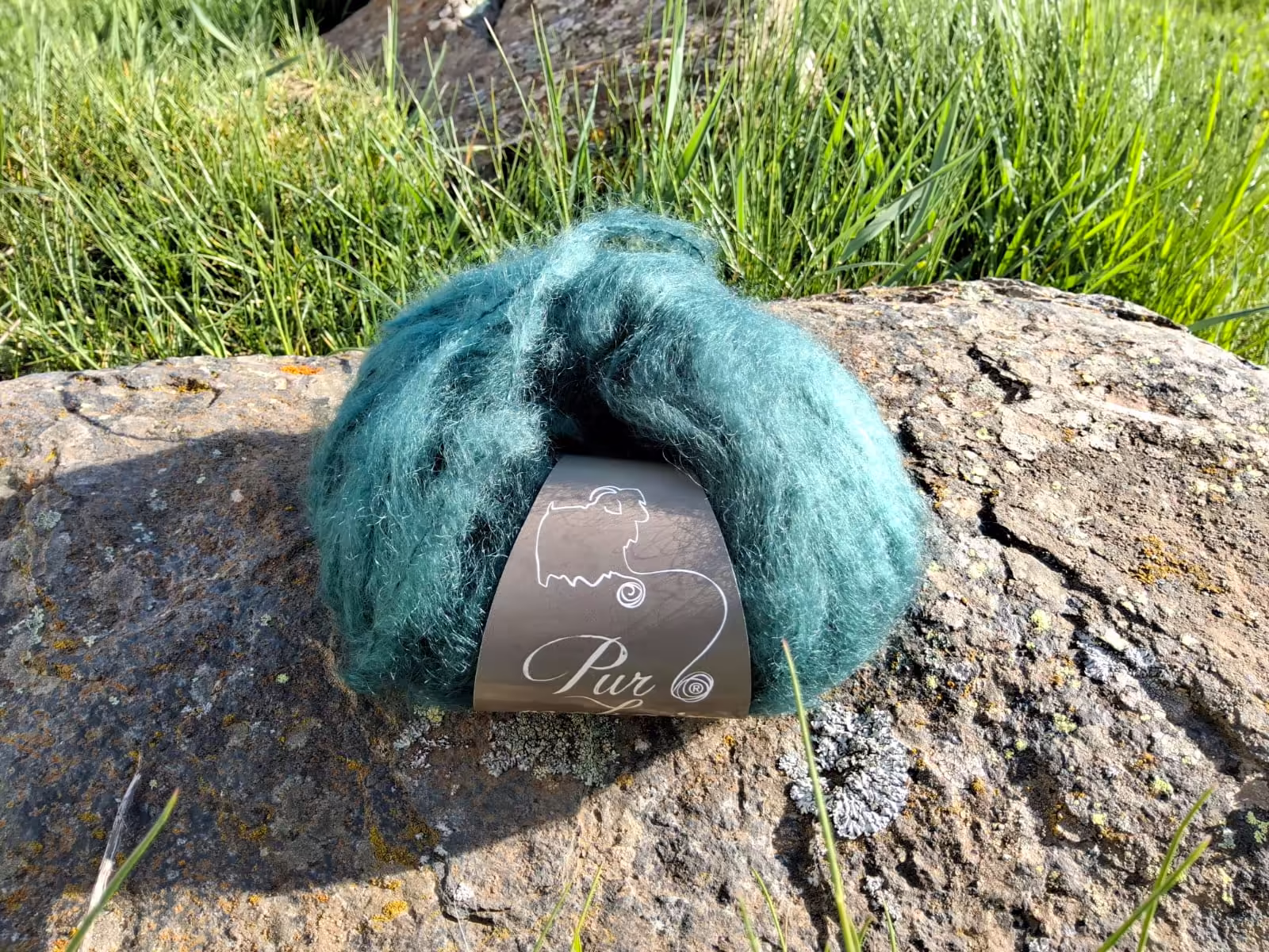 Pelote pur mohair couleur sapin